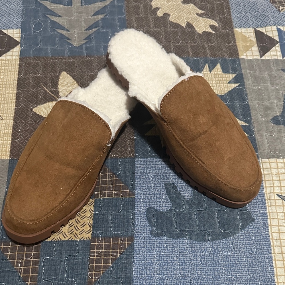 GAP Women's Tan Suede Slip-On Loafers